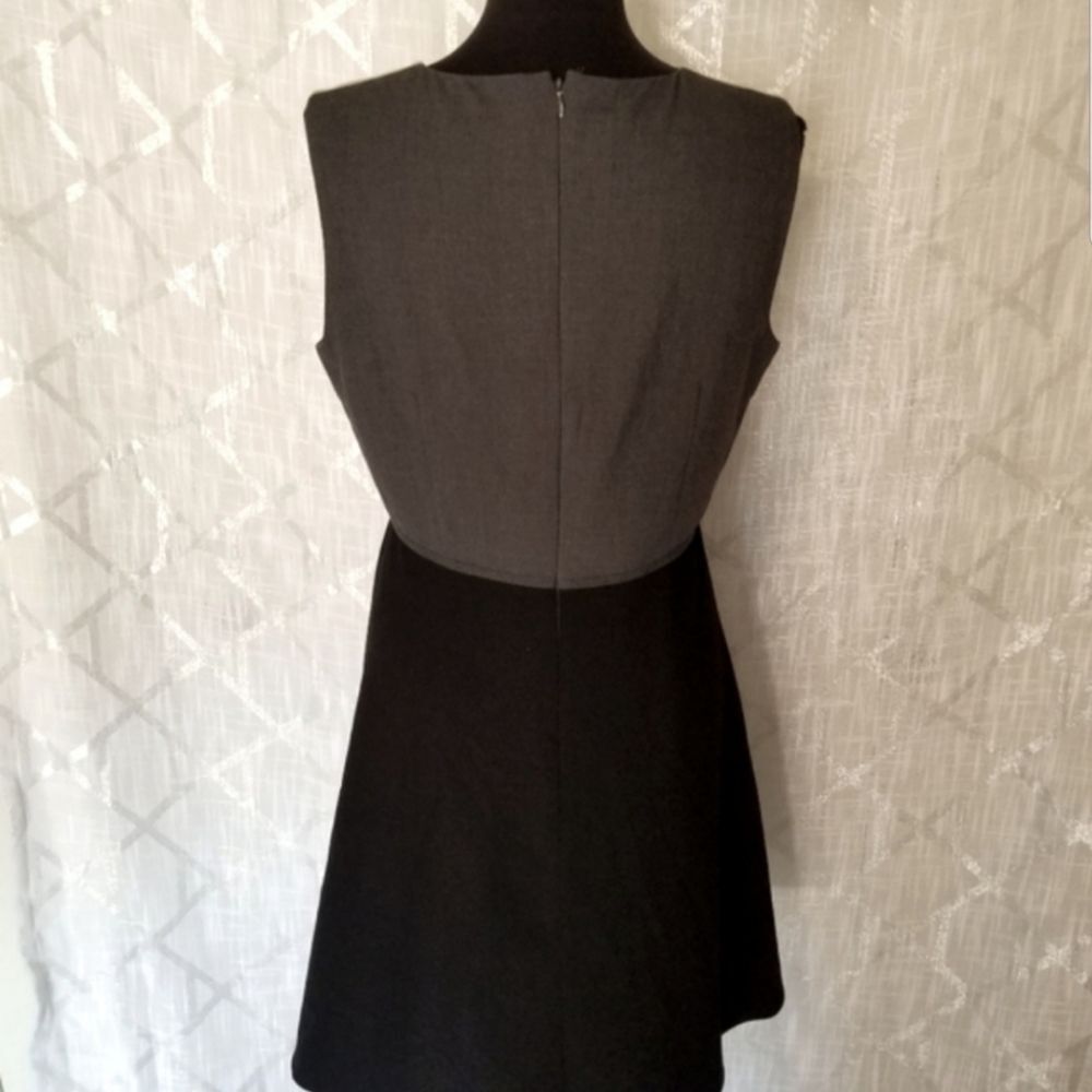 Calvin Klein Dress Color Block Sleeveless Dress Size 12 - Picture 6 of 8